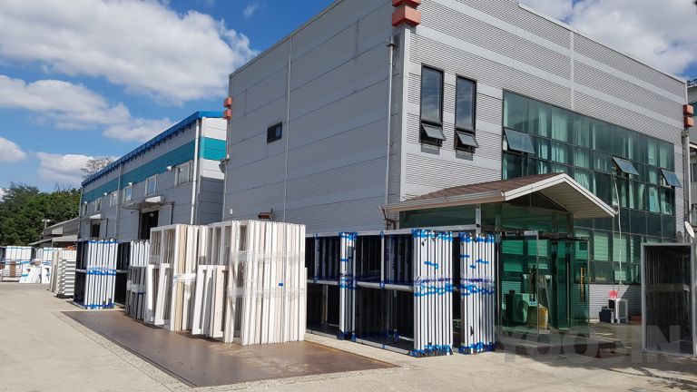 유진창호시스템 공장 전경